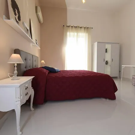 Bed & Breakfast Evita House