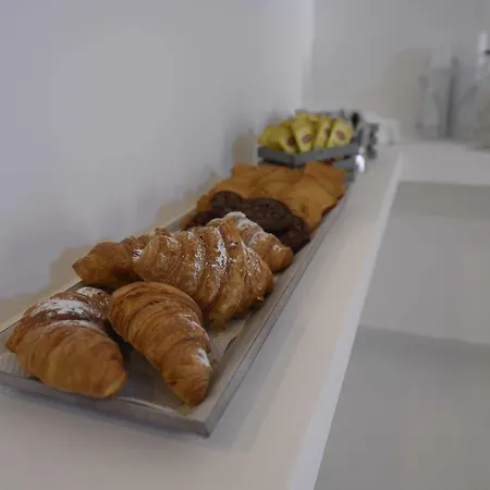 Couette-café Evita House
